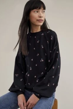 Ebele Luxe Fleece Sweatshirt - ReAmour