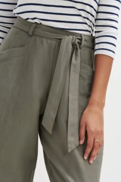 Milo Femme Fête Pant - Vetiver -AGOLDE Style 0285 Milo Vetiver 6874 Web 6257b187 3d4e 4e12 9fd6 eb61480f50c1