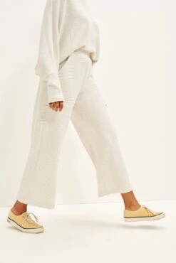 Willow Scallop Knit Pants -AGOLDE Style 0327 Willow Scallop Natural Birch 1787 web