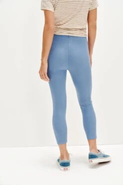 Magda Cropped Dream Rib Leggings - Horizon 6 Magda Cropped Dream Rib Leggings - Horizon -AGOLDE Style 0333 Cropped Magda Dream Rib Horizon 0309 Web 6e89c7a9 cf79 432d aa16 a37a9210e589