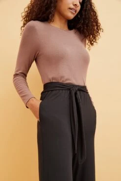 Rowan Zero-Waste Pant - Black 7 Rowan Zero-Waste Pant - Black -AGOLDE Style 0356 Rowan Zero Waste Pant Black 2187 web 7fc0031c 85be 4d20 9bd0 ba79857f691c