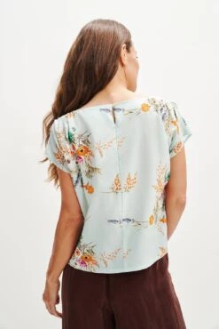 Margeaux Zero-Waste Blouse - Cannes Floral -AGOLDE Style 0357 Margeaux Zero Waste Tee Cannes Print 0177 web c99432ee 1fa2 4c32 9cad be021f7973da