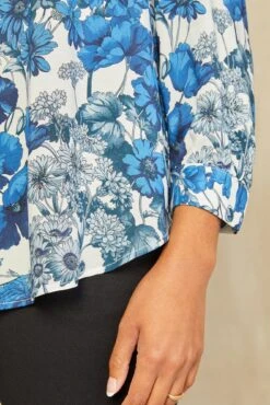 Eusalia Ecovero Blouse - Elsinore Blue 7 Eusalia Ecovero Blouse - Elsinore Blue -AGOLDE Style 0517 Eusalia Elsinore Blue 3407 web 7921c7a6 6478 4a70 a26a 1da639945173