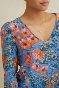 Leila Washable Silk Blouse - Mirabel 7 Leila Washable Silk Blouse - Mirabel -AGOLDE Style 0527LeilaMirabel 2770 web f73b29c4 65ab 4427 9d65 b264b595f2e8