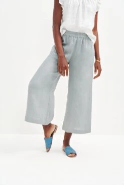 Salice Linen Pants - ReAmour -AGOLDE Style 0558 Salice Linen Eucalyptus 1273 web 0c18d562 c412 4d46 b7dc a38a378110cd