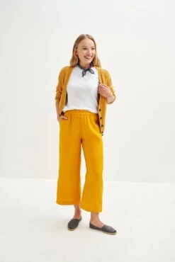 Salice Linen Pants - ReAmour -AGOLDE Style 0558 Salice Linen Sunflower 1951 web 0c622aab 84c5 4329 8060 16a4601e03ad