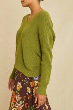 Belicia Cashfeel Wool Sweater - Matcha -AGOLDE Style 0722 Belecia Cashfeel Matcha 2418 web 64bec7c1 a953 4c8a 92b3 bf70c13d475f