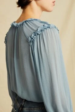Silva Crinkle Cupro Blouse - Pool -AGOLDE Style 0804 Silva Pool 3495 web 2433f986 f4f1 4928 bae5 696ff49892dd