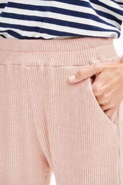 Skylar Paris Rib Joggers - Rose -AGOLDE Style 2050 Skylar Jogger Rose 0091 web c5a6413d de74 4be4 9ae9 707823c7d7fb