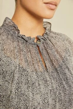 Maisie Nouveau Silk Blouse - Snow Leopard -AGOLDE Style 6065 Maisie Snow Leopard 00438 web d3e545f8 e732 48a7 bc37 fd2a7f817f0b