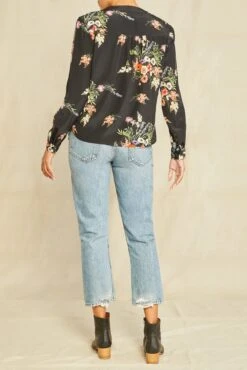 Kaya Silk Blouse - Treviso Floral -AGOLDE Style 8509 Kaya Treviso Print 0797 web b9b6dd11 7d7d 40b1 898e 211cd0a43c06