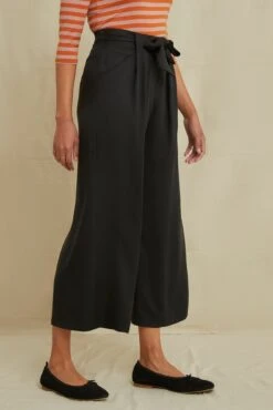 Eldora Wide Leg Pant -AGOLDE Style 9360EldoraTencelBlack 7610 web