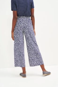 Salice Washable Silk Pants - Navy Sauvage 9 Salice Washable Silk Pants - Navy Sauvage -AGOLDE Style 9388 Salice Washable Silk Sauvage Print 0402 web 5d75f935 89ff 4cb0 8e0c 3c72266c2bc7