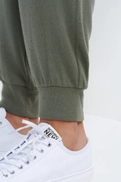 Skylar Dream Rib Joggers - Vetiver -AGOLDE Style 9687 Skylar Dream Rib Vetiver 0762 Web cec2714a 48cf 46e8 850e 48efe18327fe