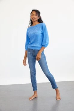 Imelda Sweater - Ice Blue -AGOLDE Style 9710 Imelda Ice Blue 1060 web 2d7cd079 5396 4283 b049 004dd8f5ca4a