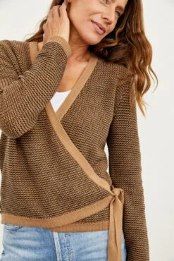 Veda Wrap Cardigan - Tan Black - ReAmour -AGOLDE Style 9892 Veda Tan Black 1258 web 69bfa28c 4c7a 436f b4fb b14e7108edd7