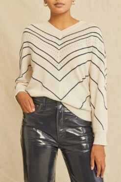 Minerva Wool Sweater - Ivory And Navy