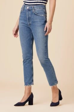 AGOLDE Riley High Rise Straight Crop Jean - Collective -AGOLDE Style Riley Collective 2 fc976d5d 0353 48e6 8f13 6c75ab156156